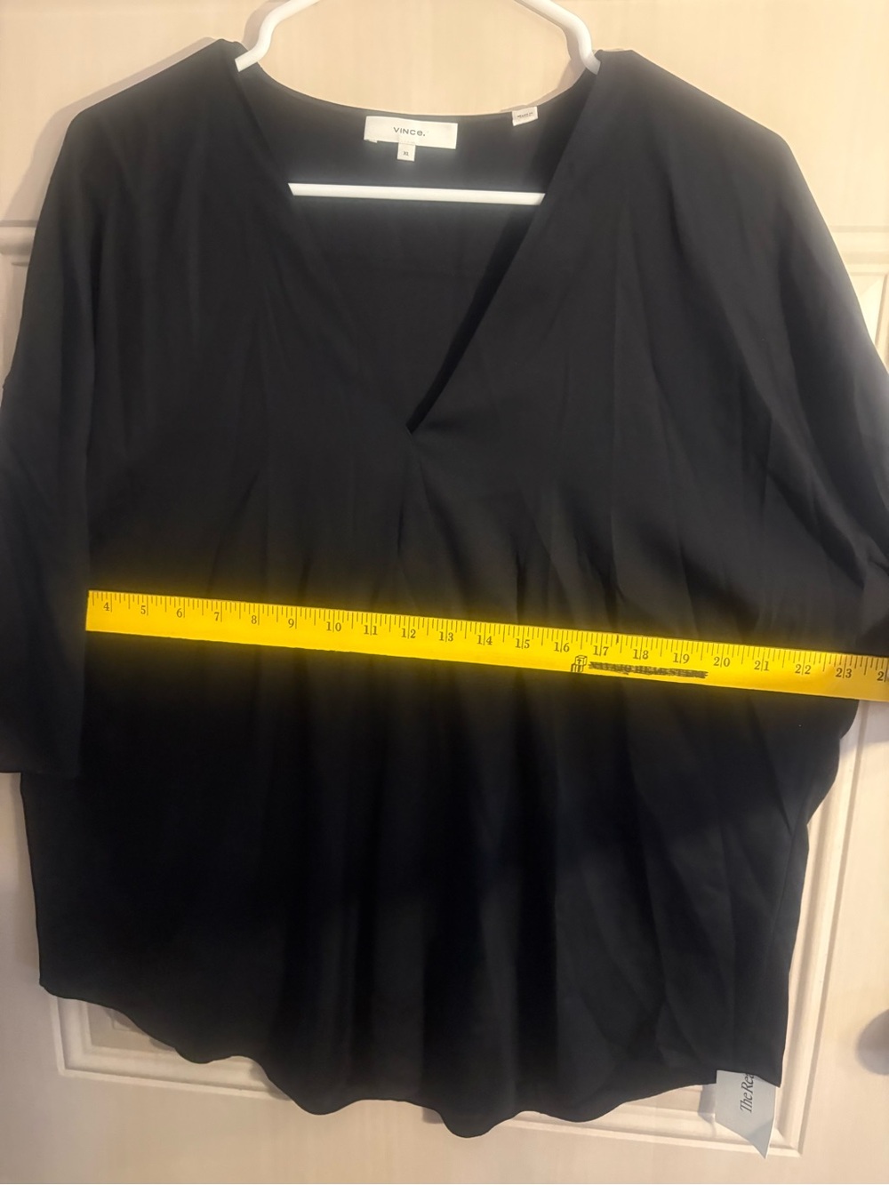 Vince Black V-Neck Blouse women’s XL silk blend Dressy Work Casual Preppy - Picture 8 of 8